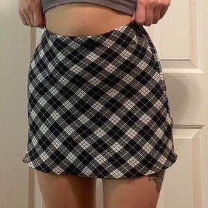 Divided Black and White Plaid Women's Skirt Sz 8
